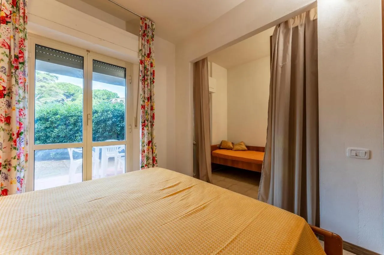Giannella Beach Residence Apartment Aparthotel