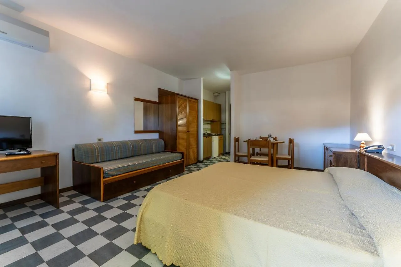 Aparthotel Giannella Beach Residence Apartment